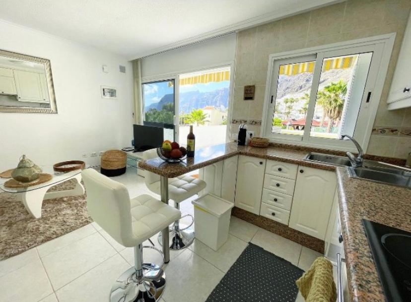 Hibisco Apartments Puerto de Santiago  Bagian luar foto